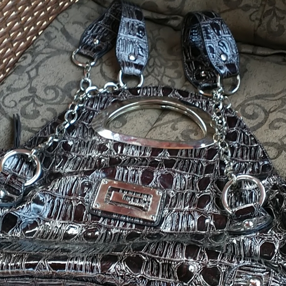 Beautiful Large Chenson Shoulder Bag - Picture 9 of 11